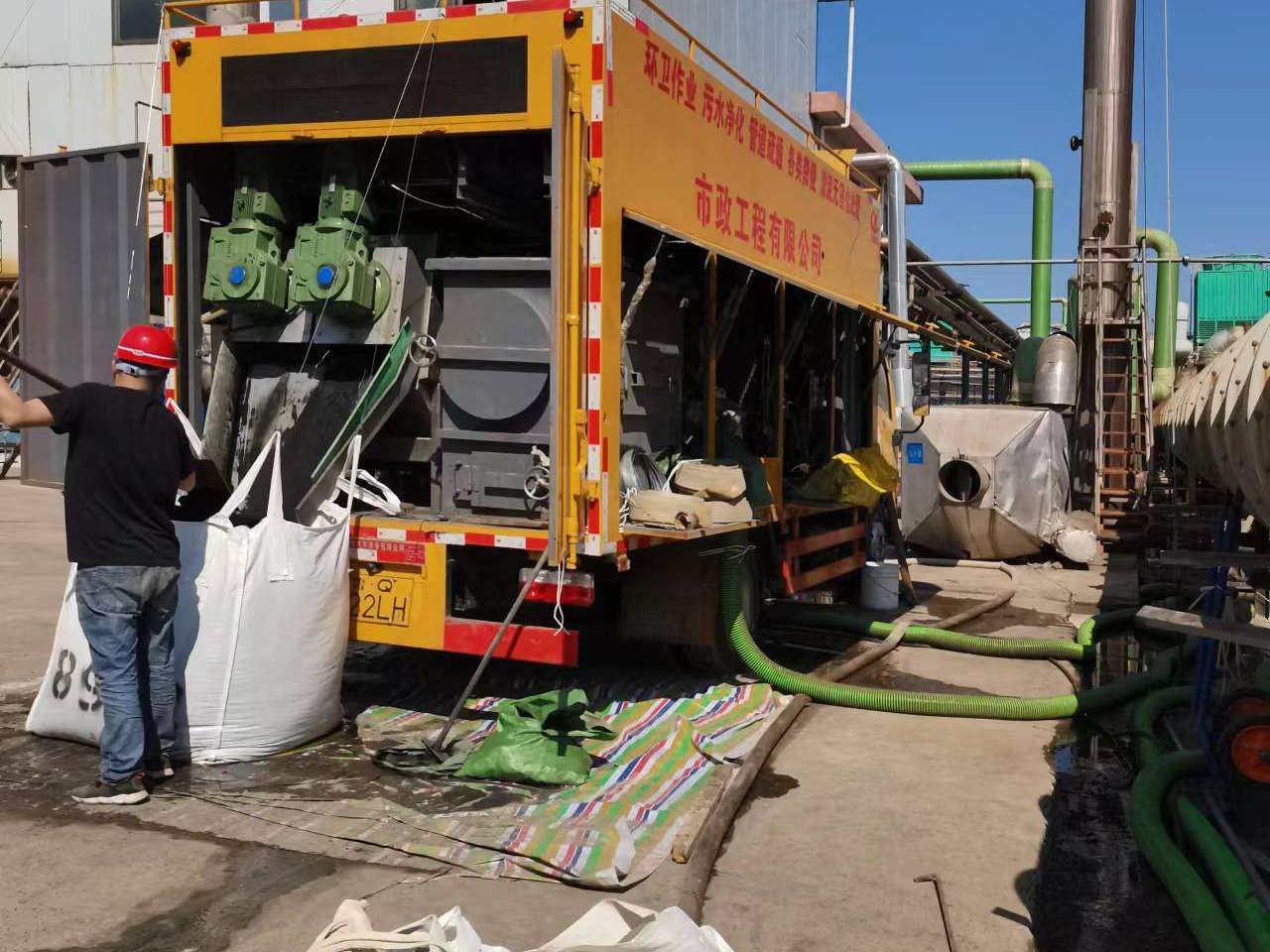 马尔康淤泥压干处理